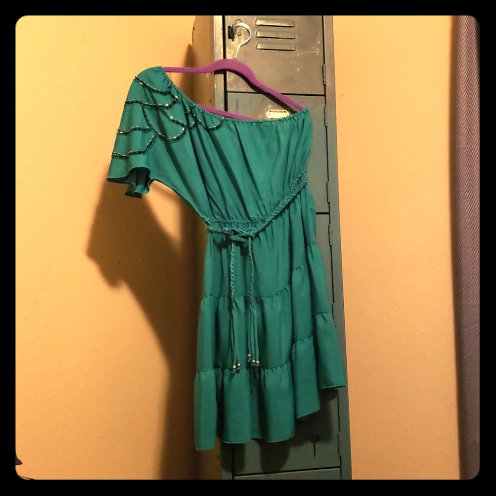 One shoulder dress